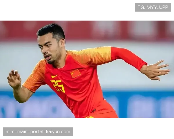 沪媒点评申花变阵 李可单后腰承受防守压力